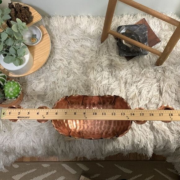 Vintage Gregorian USA Hammered Copper Centerpiece Bowl With 4 Candle Holders - Picture 14 of 16